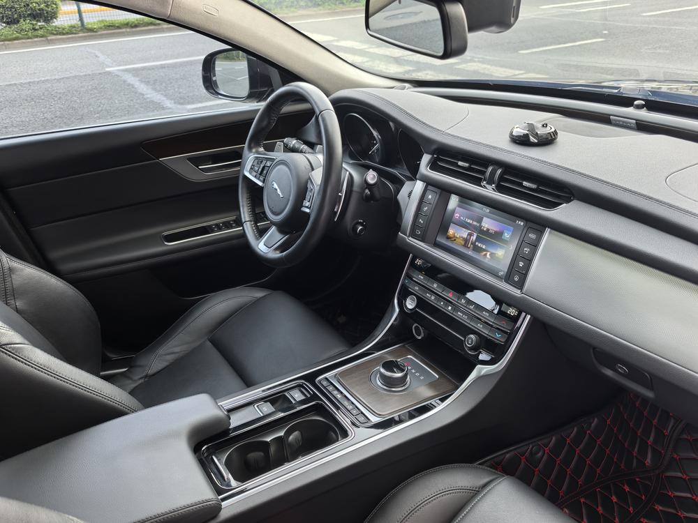 Jaguar XFL Модель 2018 года XFL 2.0T 200PS Elite Edition – фото 19