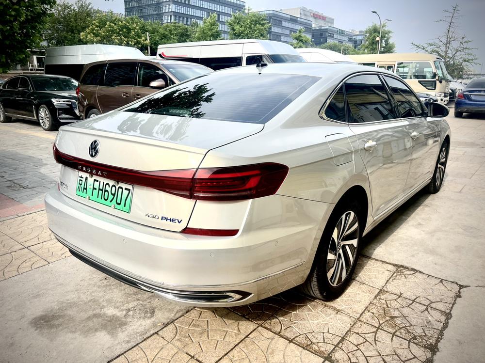 Volkswagen Passat PHEV 2022 430PHEV Hybrid Luxury Edition – фото 7