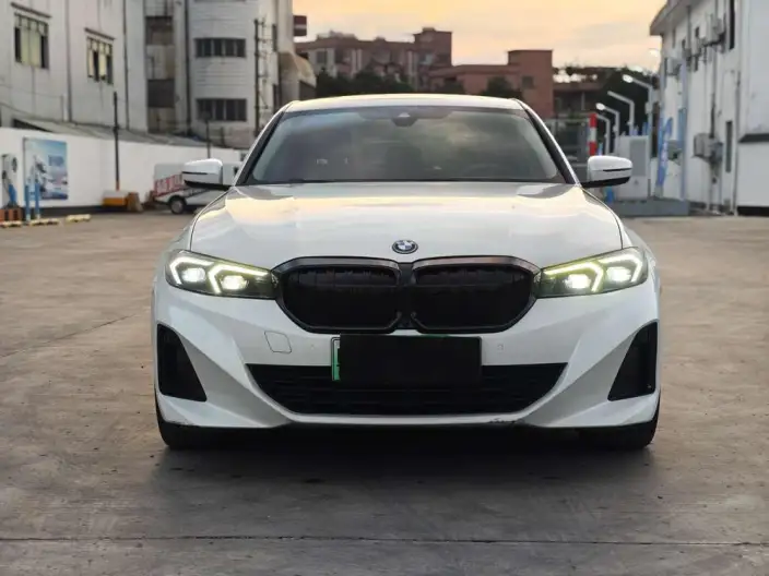 BMW i3 2022 Model eDrive35L – фото 2
