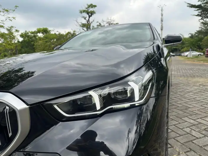 BMW 5 Series 2026 Model 530Li Leading Model M Sports Set – фото 7