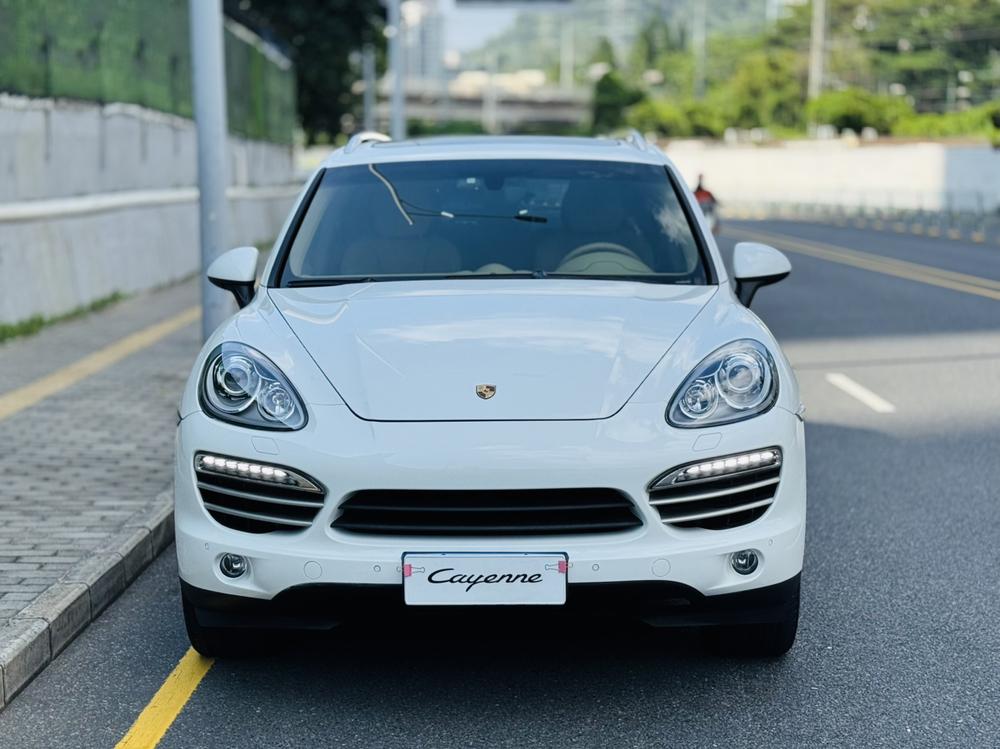 Cayenne 2014 модификация Cayenne Platinum Edition 3.0T – фото 2