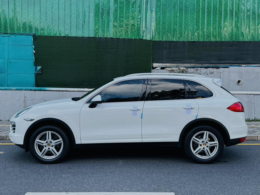 Cayenne 2014 модификация Cayenne Platinum Edition 3.0T – фото 3