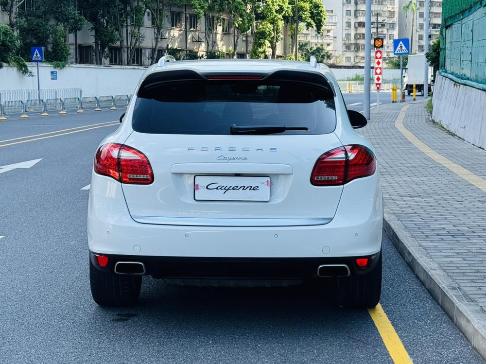 Cayenne 2014 модификация Cayenne Platinum Edition 3.0T – фото 5