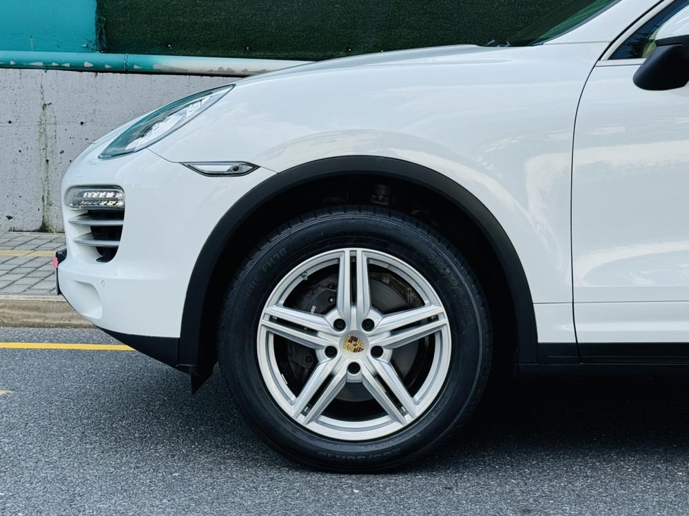 Cayenne 2014 модификация Cayenne Platinum Edition 3.0T – фото 6