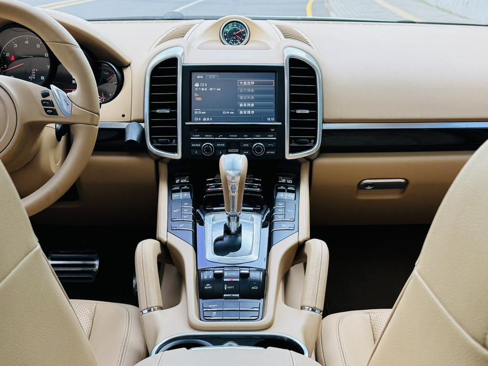 Cayenne 2014 модификация Cayenne Platinum Edition 3.0T – фото 20
