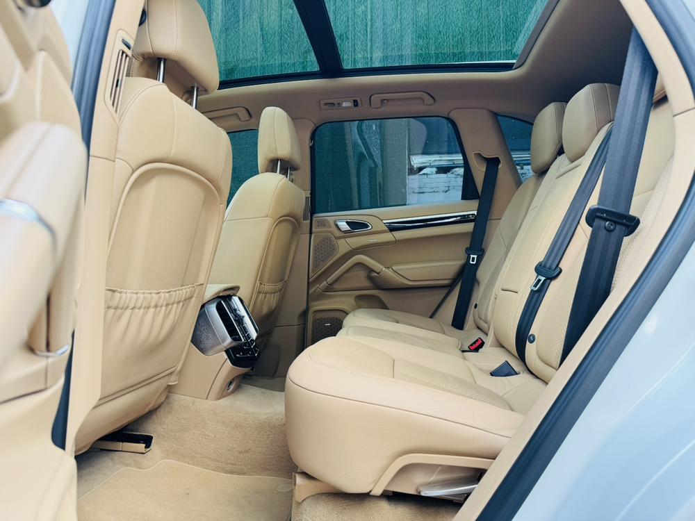 Cayenne 2014 модификация Cayenne Platinum Edition 3.0T – фото 28