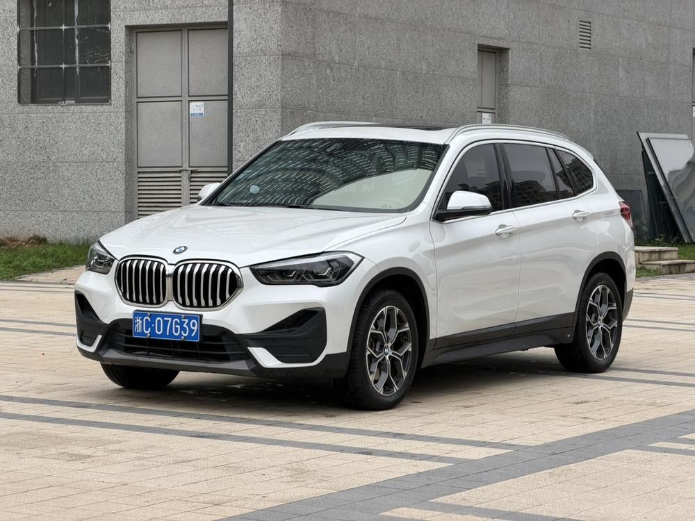 BMW X1 2021 sDrive25Li Leader – фото 1