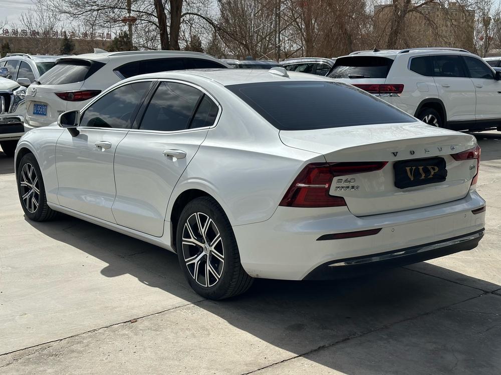 Volvo S60 2025 B4 Intelligent Leisure Luxury Edition – фото 4