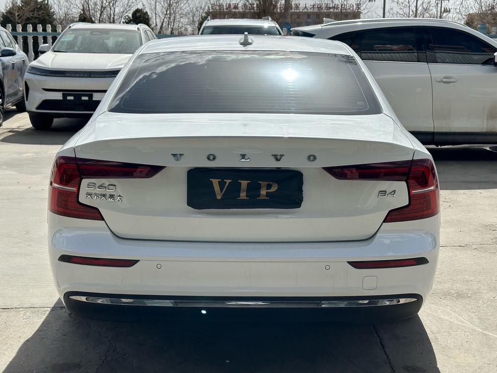 Volvo S60 2025 B4 Intelligent Leisure Luxury Edition – фото 5