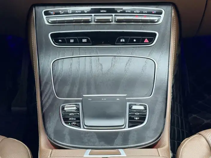 Mercedes-Benz E-Class 2022 Model E 300 L Luxury Model Sports sedan – фото 10