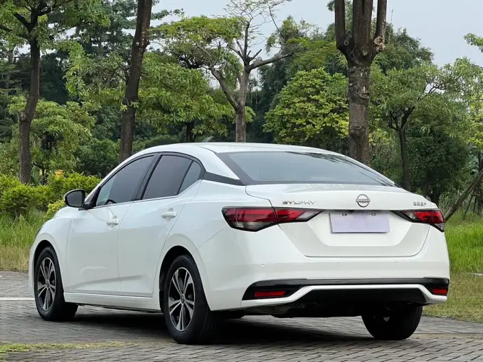 Nissan Sylphy 2023 Model 1.6L CVT Yuexiang Edition – фото 5