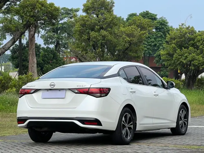Nissan Sylphy 2023 Model 1.6L CVT Yuexiang Edition – фото 7