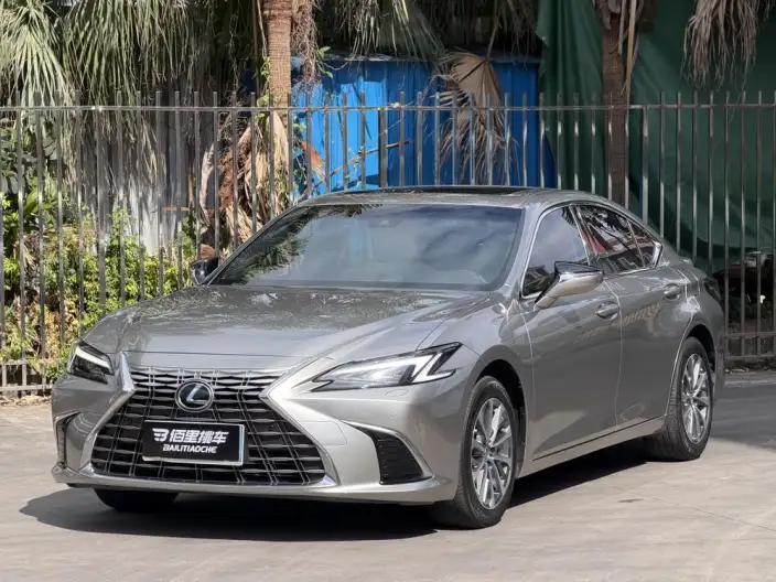 Lexus ES 2025 Model 300h Premium
