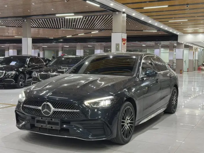 Mercedes-Benz C-Class 2023 Model C 260 L Sports Edition – фото 1