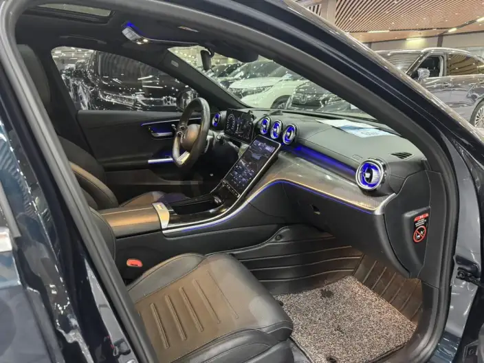 Mercedes-Benz C-Class 2023 Model C 260 L Sports Edition – фото 7