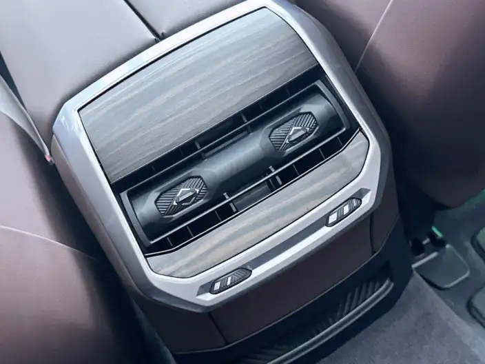 BMW 7 Series 2023 Model 735Li M Sports Set – фото 8