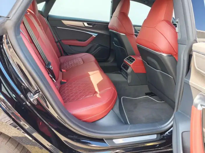 Audi A7 L 2025 Model 45 TFSI quattro Black Samurai Edition – фото 10