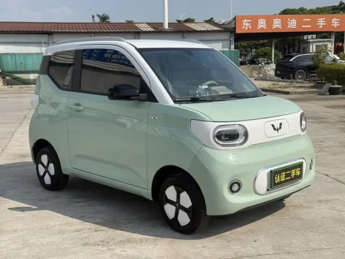 Wuling Hongguang MINIEV 2024 Model 215km Advanced version Lithium Iron Phosphate