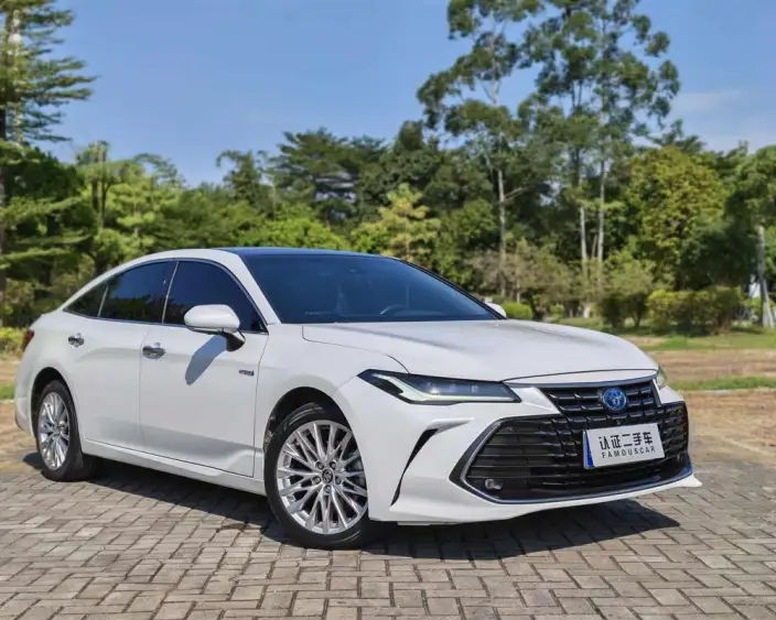 Toyota Avalon 2022 Model Hybrid 2.5L XLE Premium Edition – фото 3
