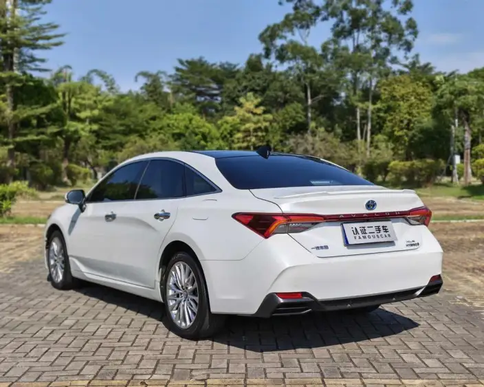 Toyota Avalon 2022 Model Hybrid 2.5L XLE Premium Edition – фото 4