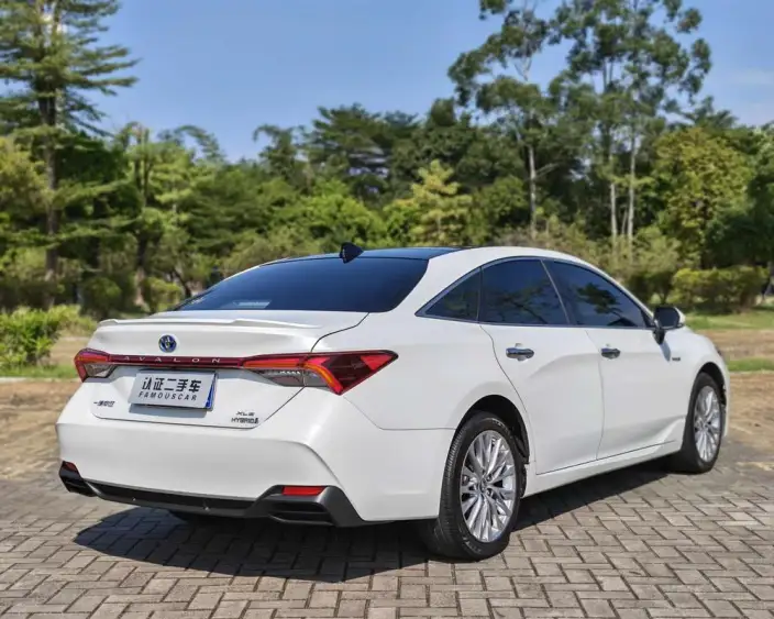 Toyota Avalon 2022 Model Hybrid 2.5L XLE Premium Edition – фото 6