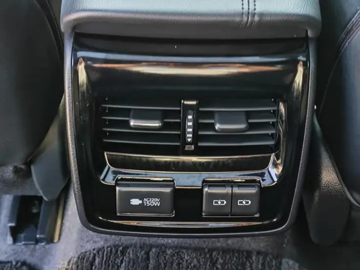 Toyota Avalon 2022 Model Hybrid 2.5L XLE Premium Edition – фото 7