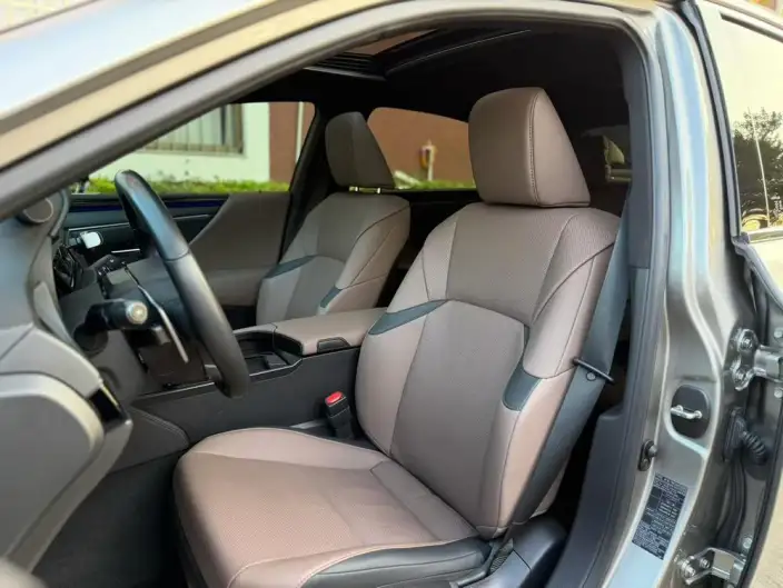 Lexus ES 2022 Model 300h Premium – фото 9