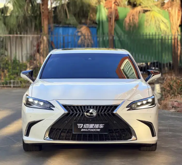 Lexus ES 2022 Model 300h Premium