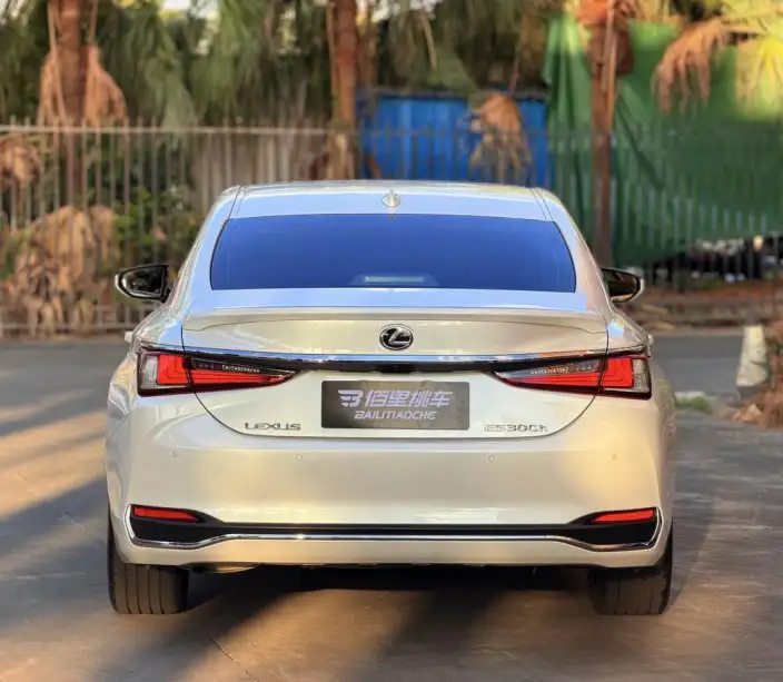 Lexus ES 2022 Model 300h Premium