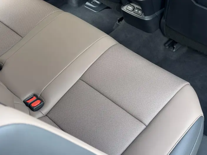 Lexus ES 2022 Model 300h Premium – фото 7