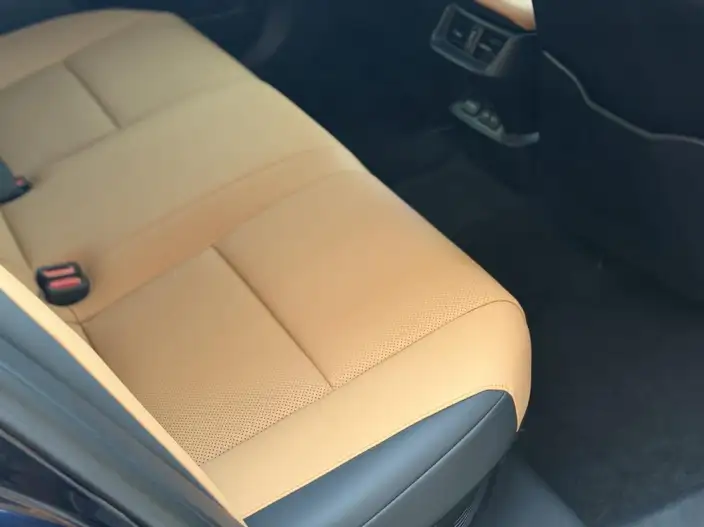Lexus ES 2022 Model 300h Premium – фото 6