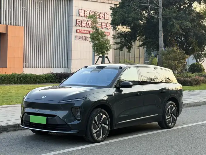 NIO ES8 2024 Model 75kWh