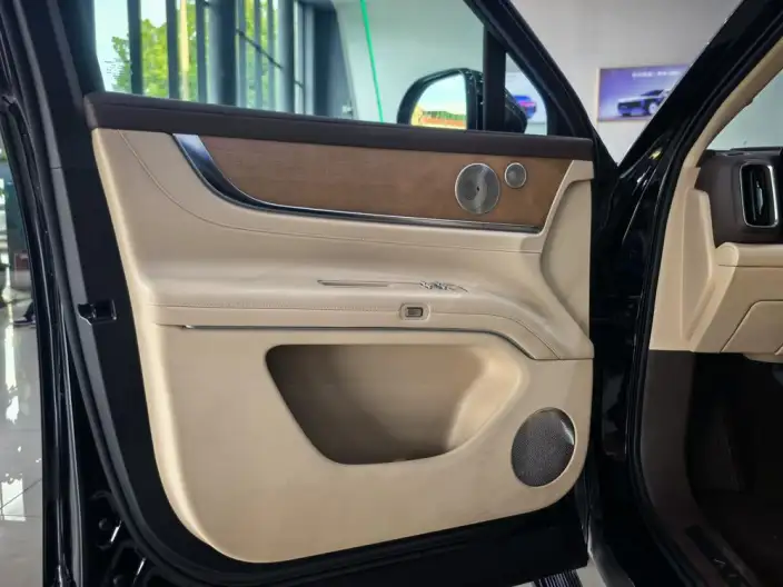Aito M9 2024 Model Extended Range Ultra VI seat Edition – фото 7
