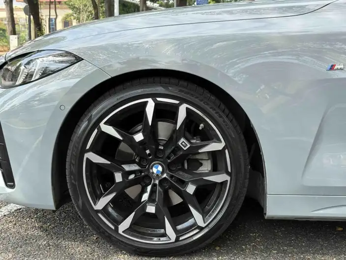 BMW 4 Series 2024 Model 430i M Sports Night Set – фото 8