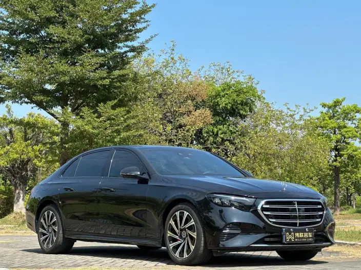 Mercedes-Benz E-Class 2025 Model E 300 L Luxury Model sedan – фото 3