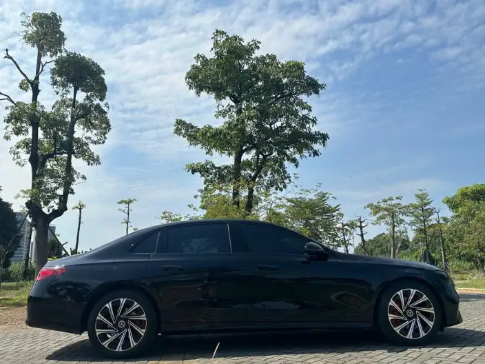 Mercedes-Benz E-Class 2025 Model E 300 L Luxury Model sedan – фото 7