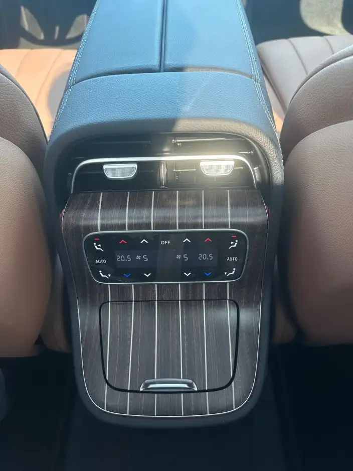 Mercedes-Benz E-Class 2025 Model E 300 L Luxury Model sedan – фото 10