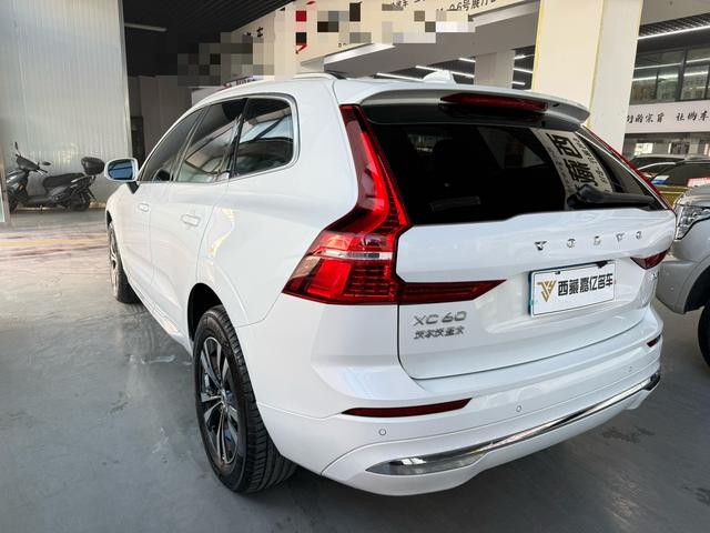 Volvo XC60 2025 B5 AWD Intelligent Long Range Luxury Edition – фото 5