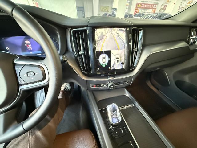 Volvo XC60 2025 B5 AWD Intelligent Long Range Luxury Edition – фото 12