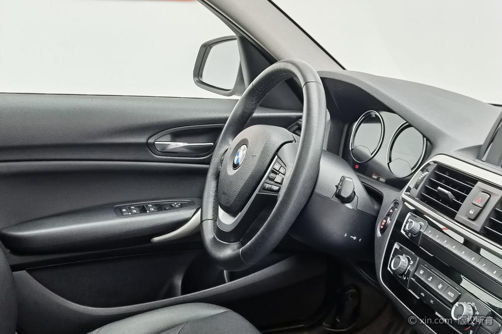 BMW 1 Series Imported Модель 2018 года 118i Leading – фото 9