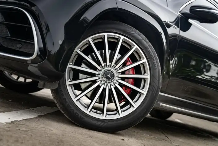 Mercedes-Benz GLS AMG 2022 Model 4.0T Automatic 4WD 7 seat Parallel Imported – фото 7