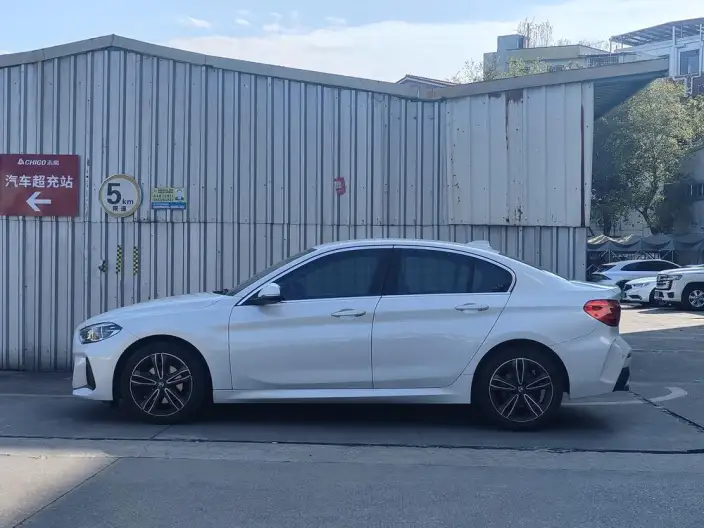 BMW 1 Series 2021 Model Facelift 120i M Sports Edition – фото 4