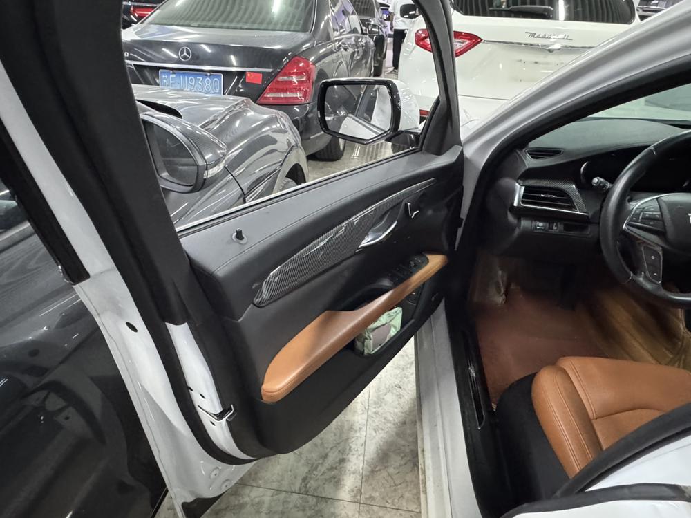 Cadillac CT6 2021 28T Luxury – фото 14