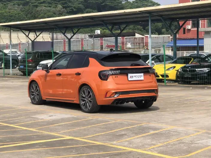 Lynk & Co 02 Hatchback 2021 Model 2.0TD Hatchback Halo – фото 5