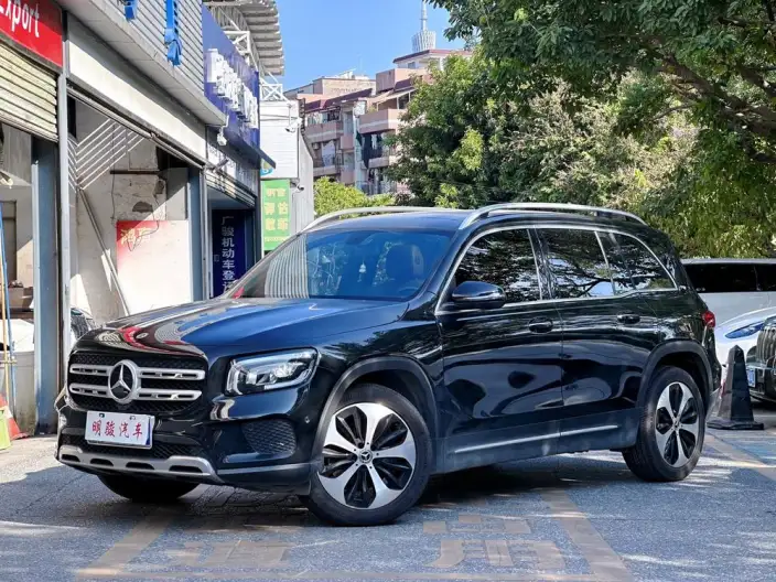 Mercedes-Benz GLB 2023 Model GLB 220 Fashion Model – фото 1