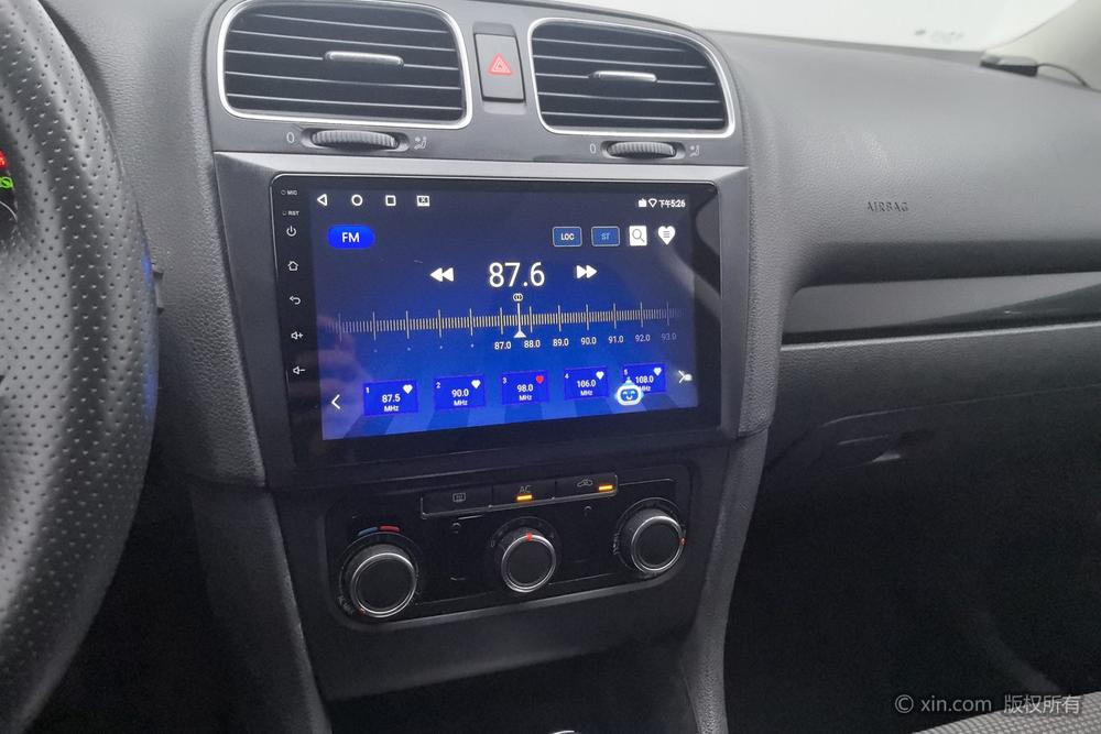 Volkswagen Golf 2012 1.6 Automatic Comfort – фото 11