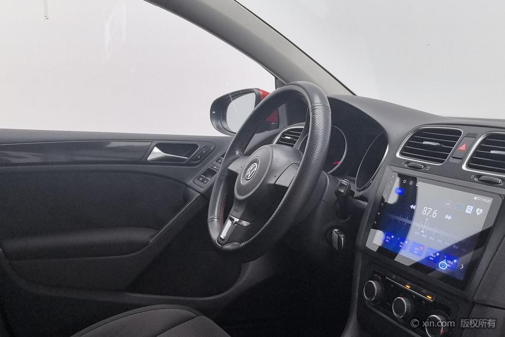 Volkswagen Golf 2012 1.6 Automatic Comfort – фото 16