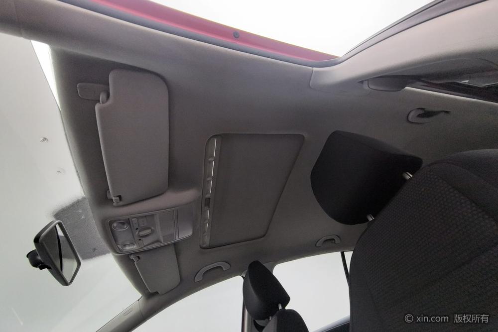 Volkswagen Golf 2012 1.6 Automatic Comfort – фото 20