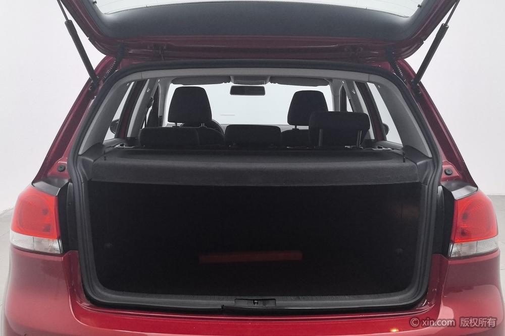 Volkswagen Golf 2012 1.6 Automatic Comfort – фото 23