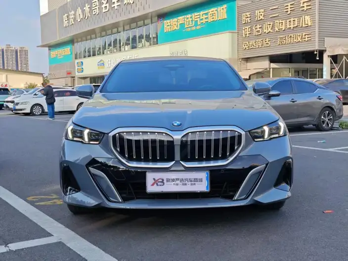 BMW 5 Series 2024 Model 530Li Exclusive Model M Sports Set – фото 2